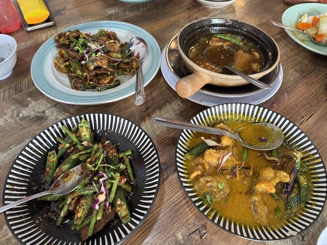 Nonya style food (yummy)