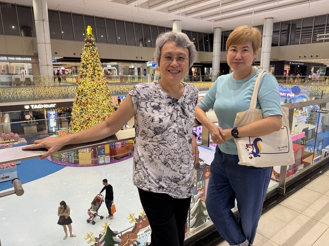 meeting old friends in Singapore