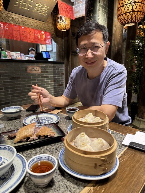 my colleague, Zhong-Wei